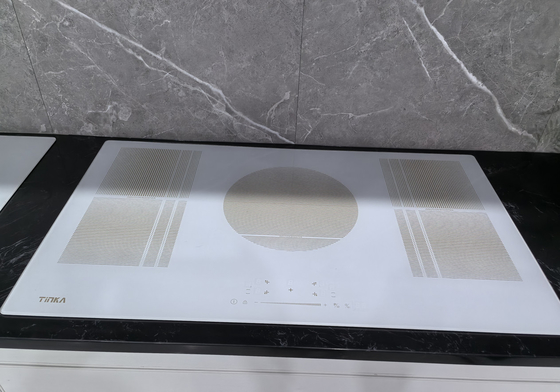 Hitam Putih Dibangun di Electric Cooktop Keramik Kaca / Borosilikat Kaca Top